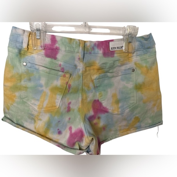 Judy Blue Womens Cut Off Swirl Tie Dye Denim Shorts Stretch Rainbow Large - Picture 2 of 7